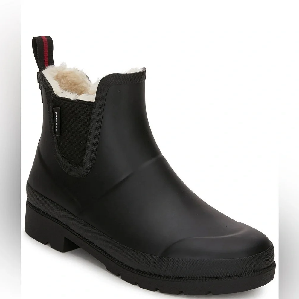 NWOT Tretorn Lara Lined Faux Fur Lined Chelsea Booties